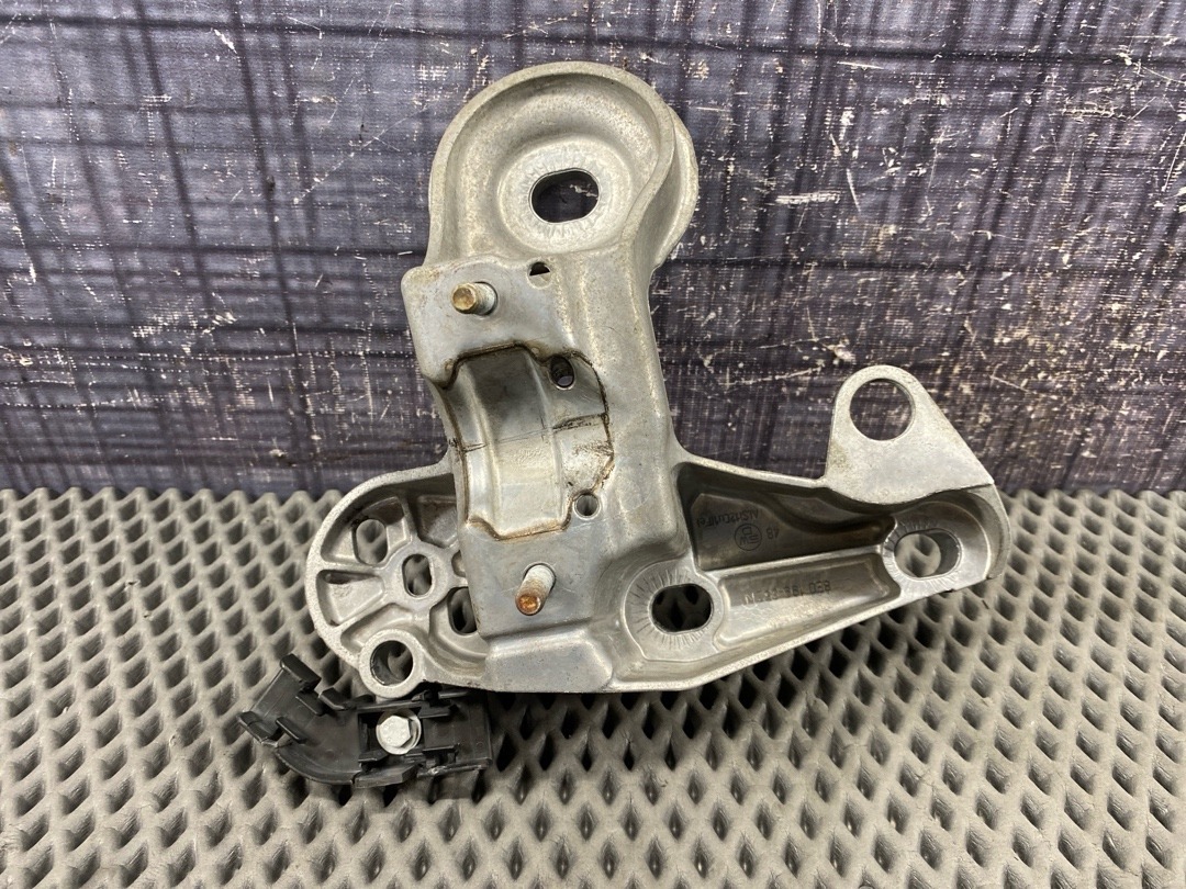 Кронштейн двигателя, 1210 рублей, Красноярск