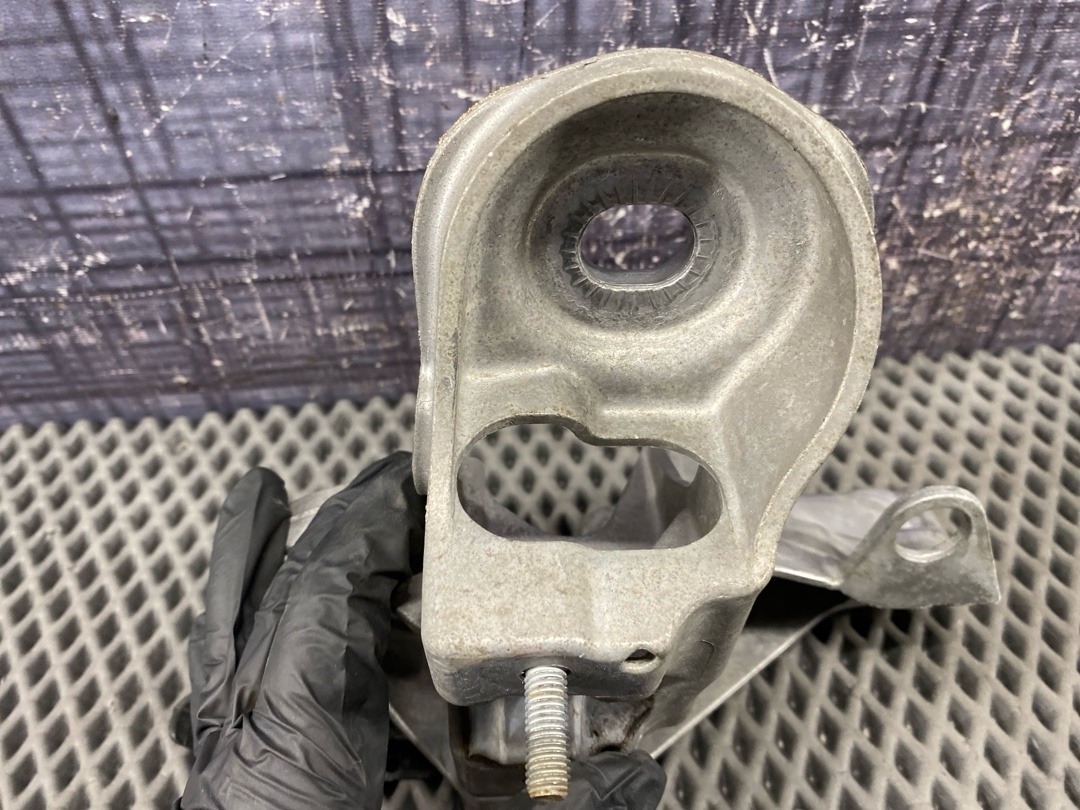 Кронштейн двигателя, 1210 рублей, Красноярск