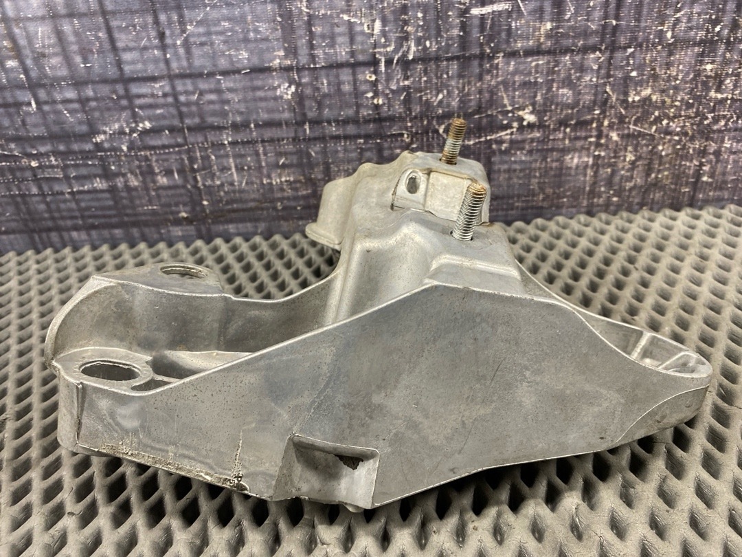 Кронштейн двигателя, 1210 рублей, Красноярск