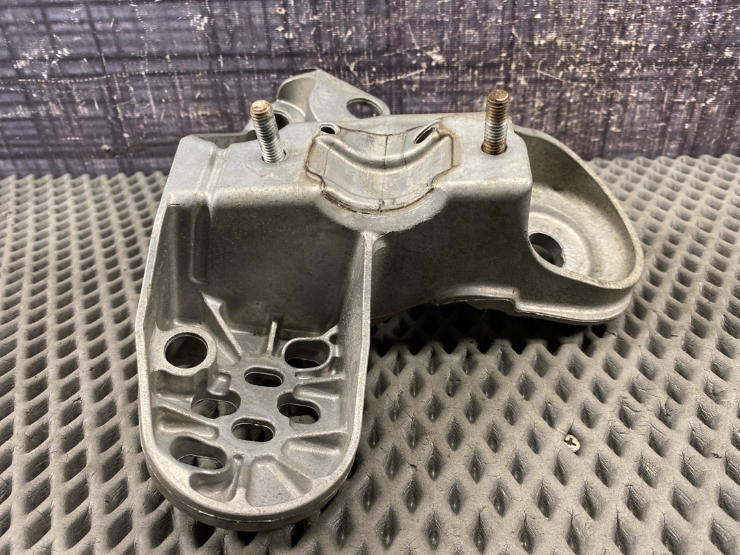 Кронштейн двигателя, 1210 рублей, Красноярск