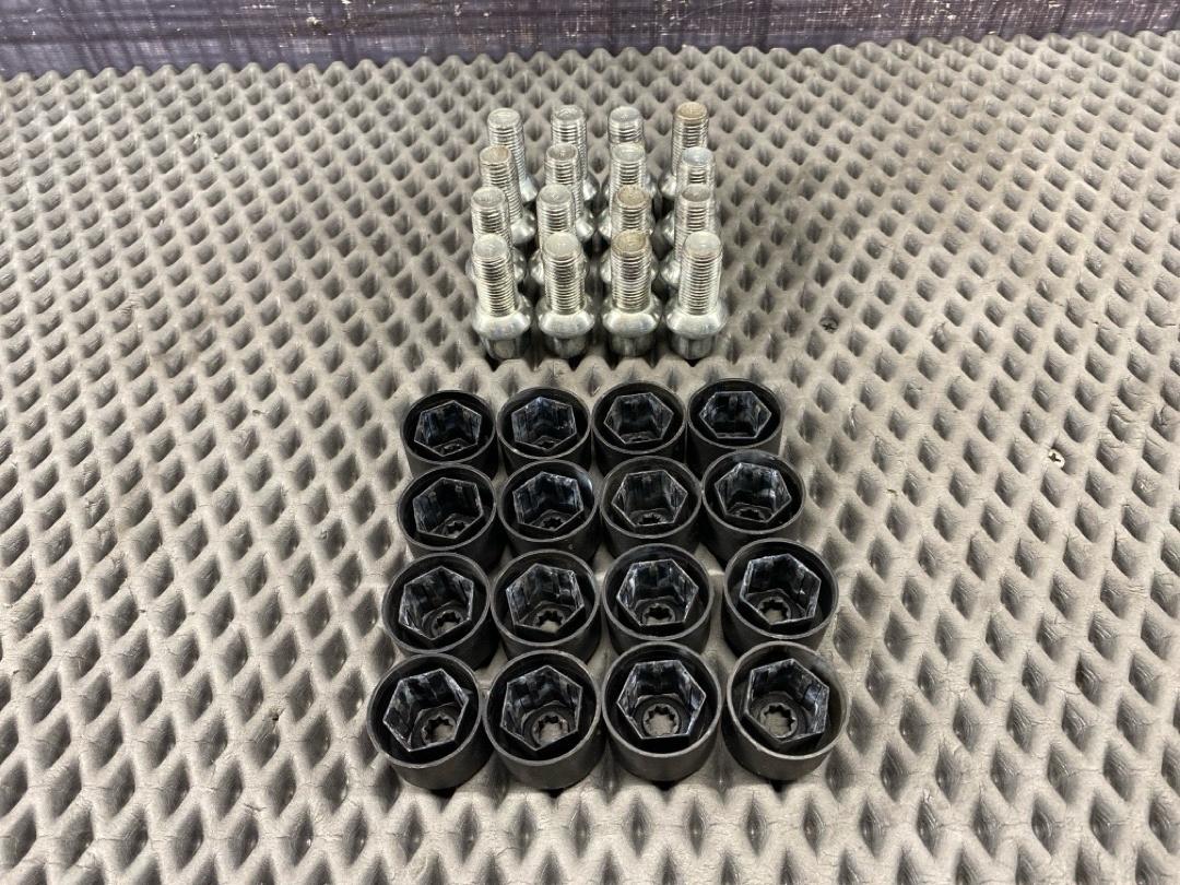 Комплект колесных болтов, 3210 рублей, Красноярск