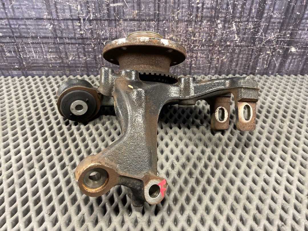 Поворотный кулак, 4080 рублей, Красноярск