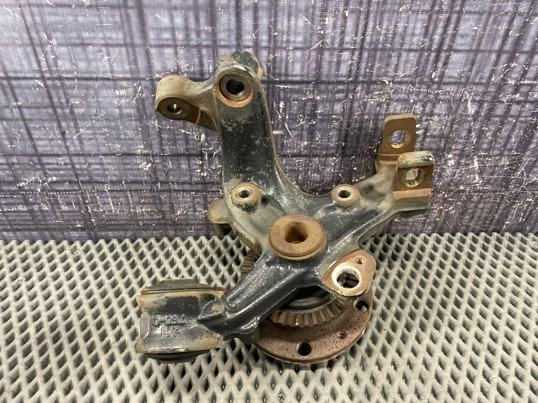 Поворотный кулак, 4080 рублей, Красноярск