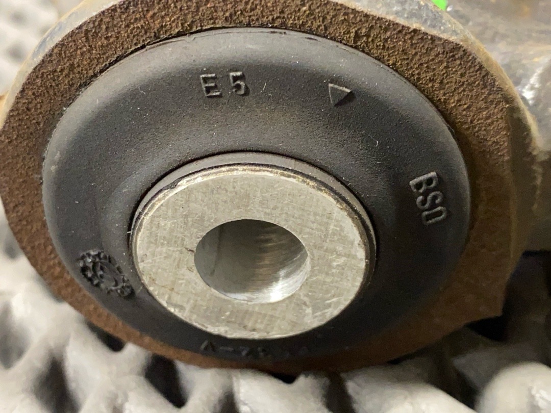 Поворотный кулак, 4080 рублей, Красноярск