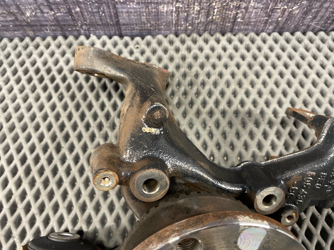 Поворотный кулак, 4080 рублей, Красноярск