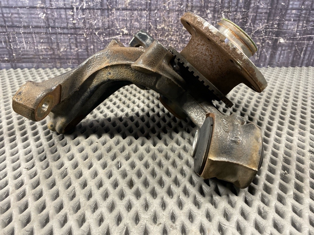 Поворотный кулак, 4080 рублей, Красноярск