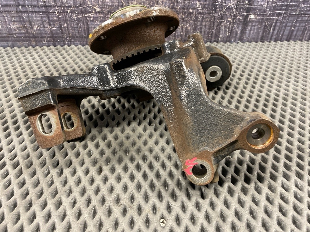 Поворотный кулак, 4080 рублей, Красноярск