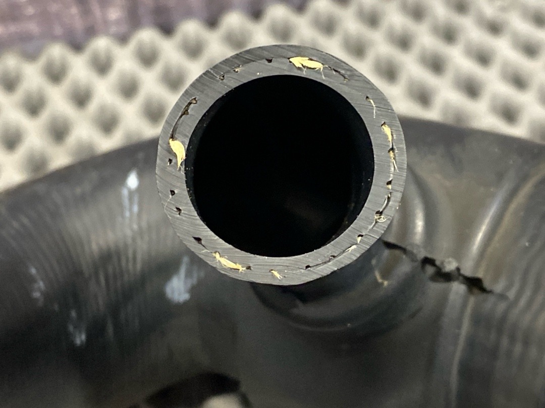 Патрубок интеркуллера, 2210 рублей, Красноярск