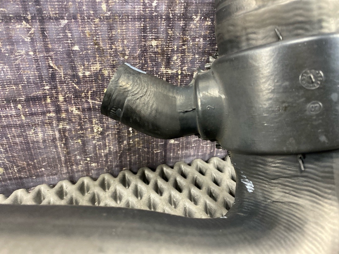 Патрубок интеркуллера, 2210 рублей, Красноярск