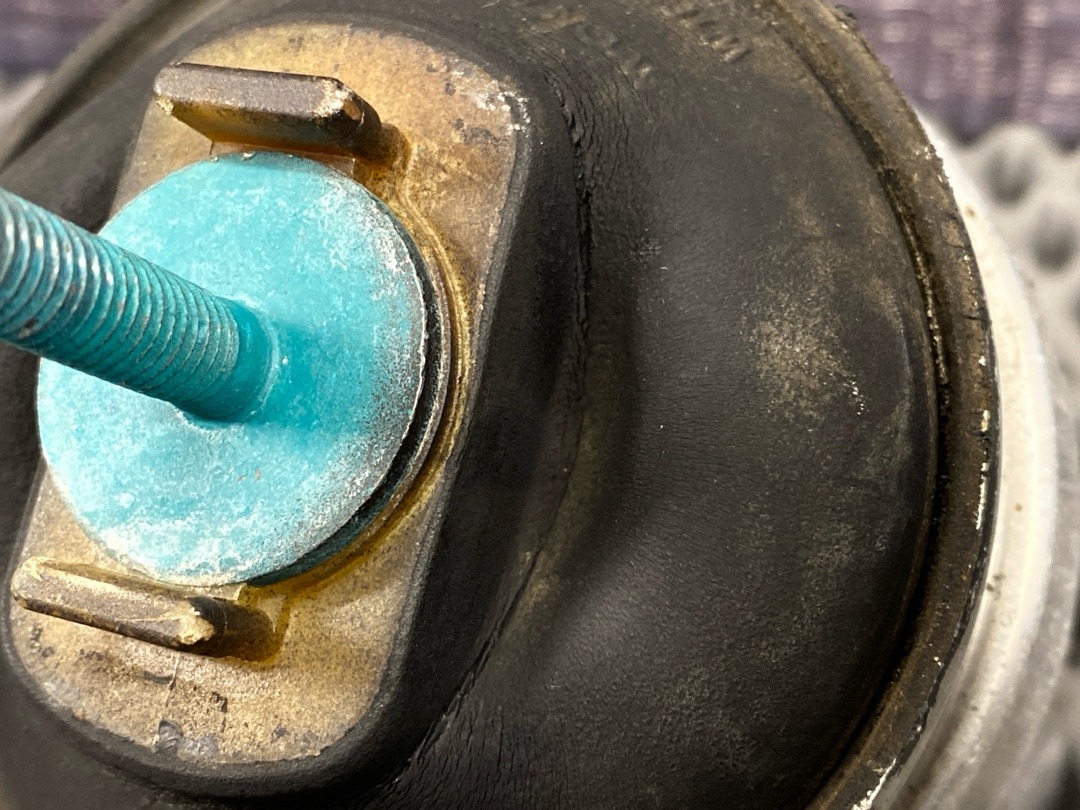 Подушка двигателя, 4240 рублей, Красноярск