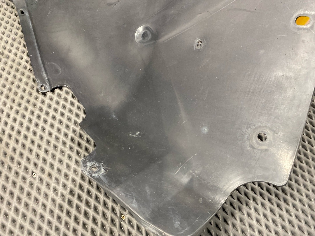 Подкрылок, 3770 рублей, Красноярск