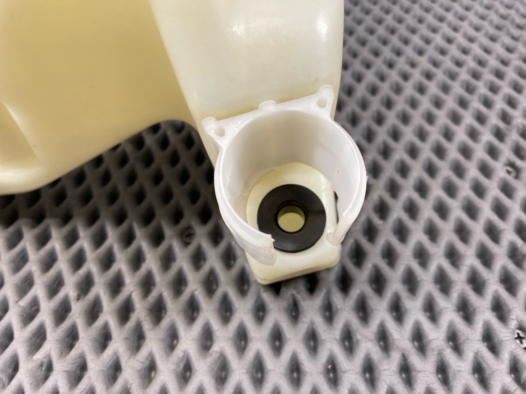 Бачок омывателя, 2960 рублей, Красноярск