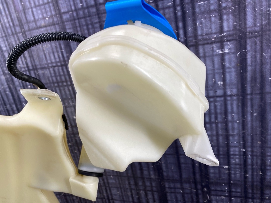 Бачок омывателя, 2960 рублей, Красноярск