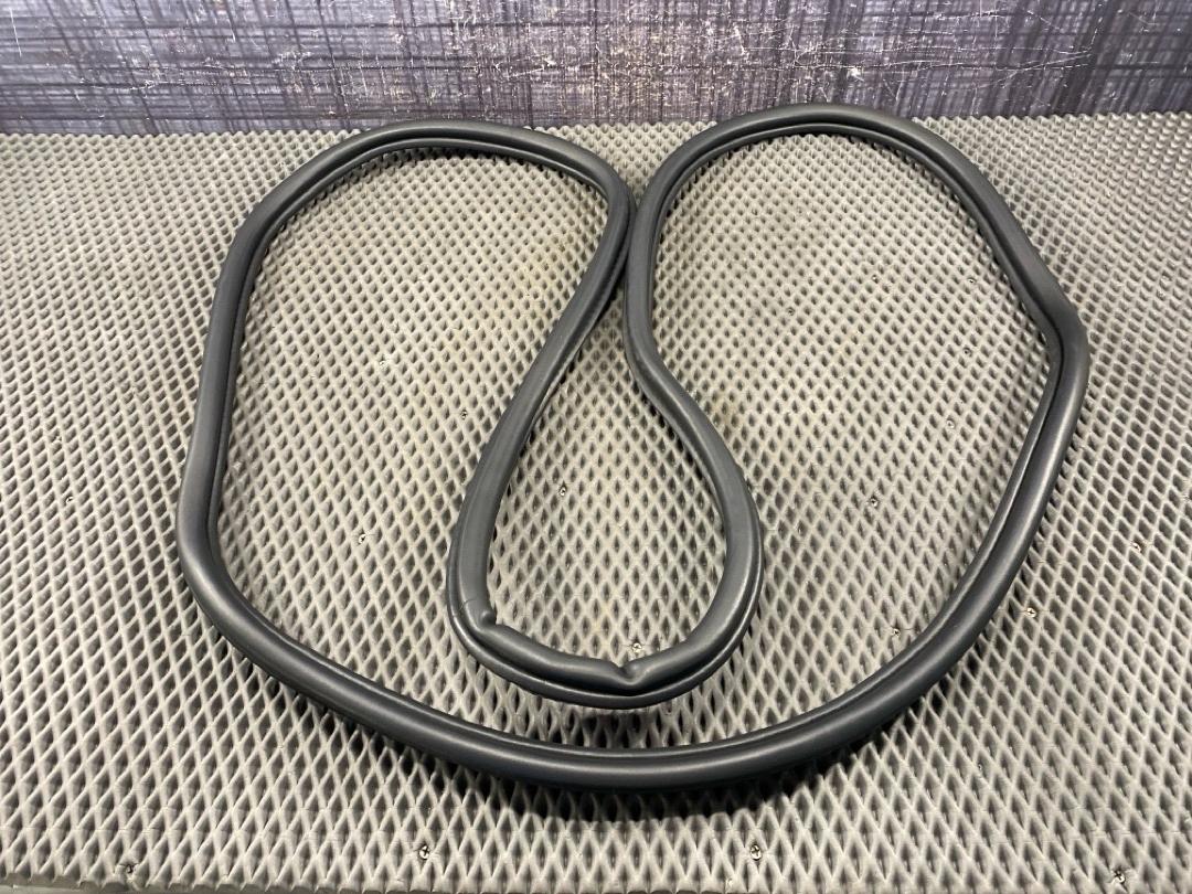 Уплотнитель крышки багажника, 1980 рублей, Красноярск