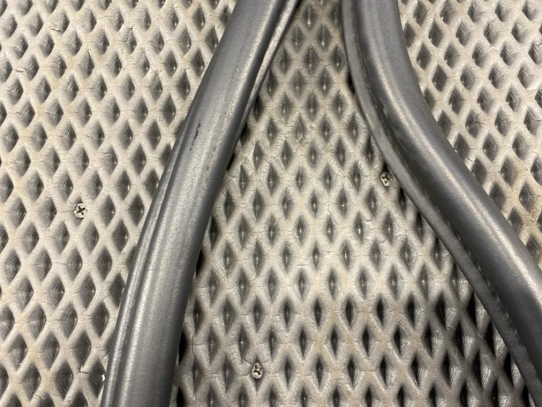 Уплотнитель крышки багажника, 1980 рублей, Красноярск