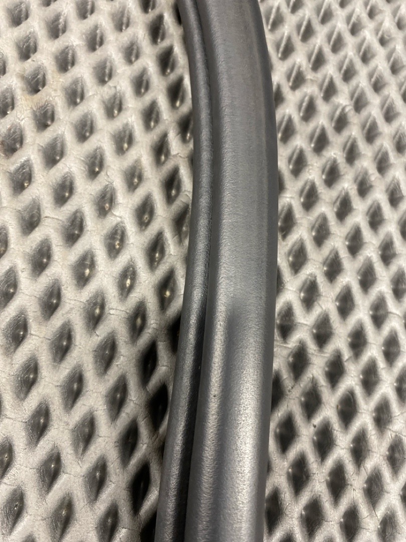 Уплотнитель крышки багажника, 1980 рублей, Красноярск