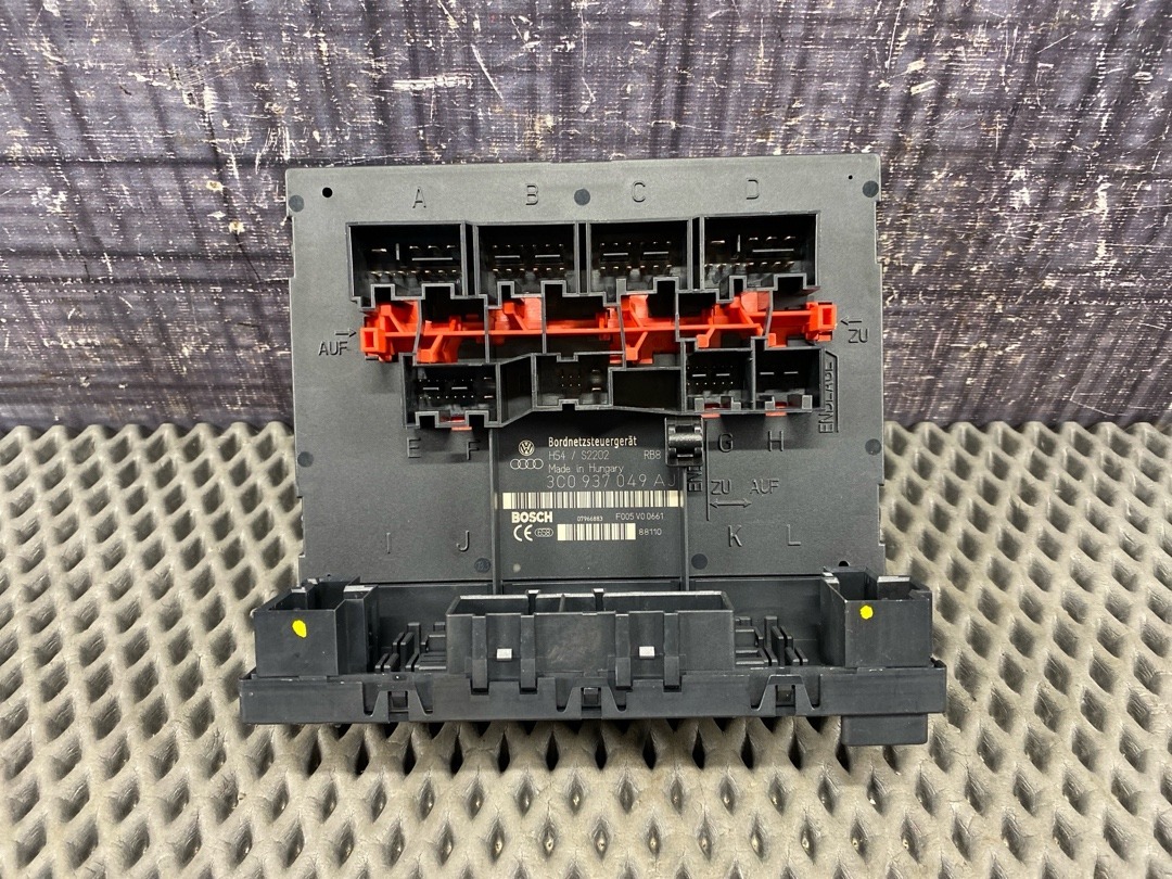 Блок управления бортовой сети, 3210 рублей, Красноярск