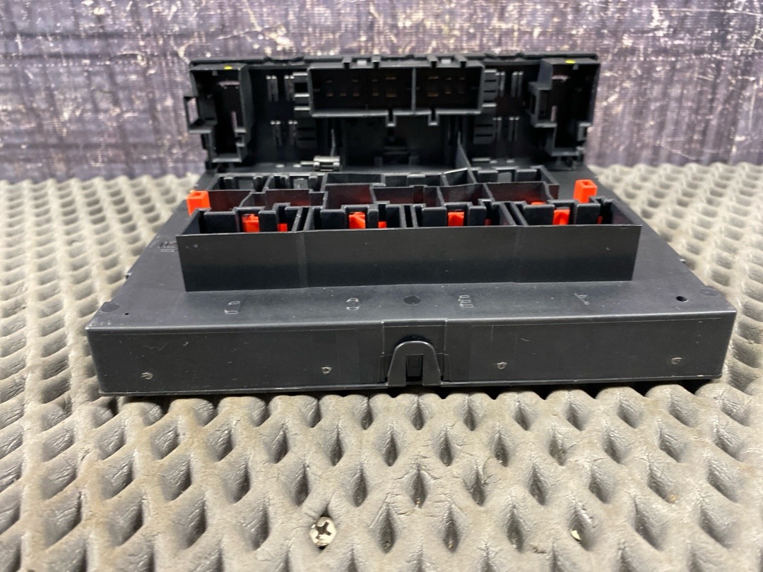 Блок управления бортовой сети, 3210 рублей, Красноярск