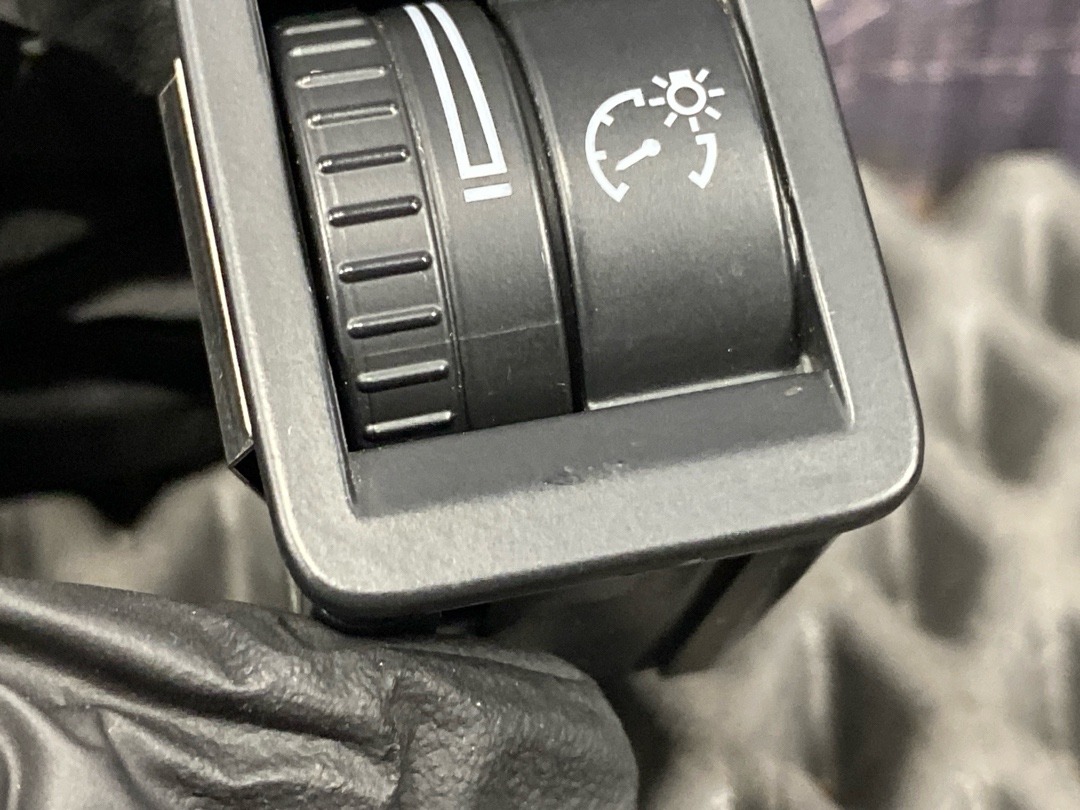 Кнопка яркости подсветки, 520 рублей, Красноярск