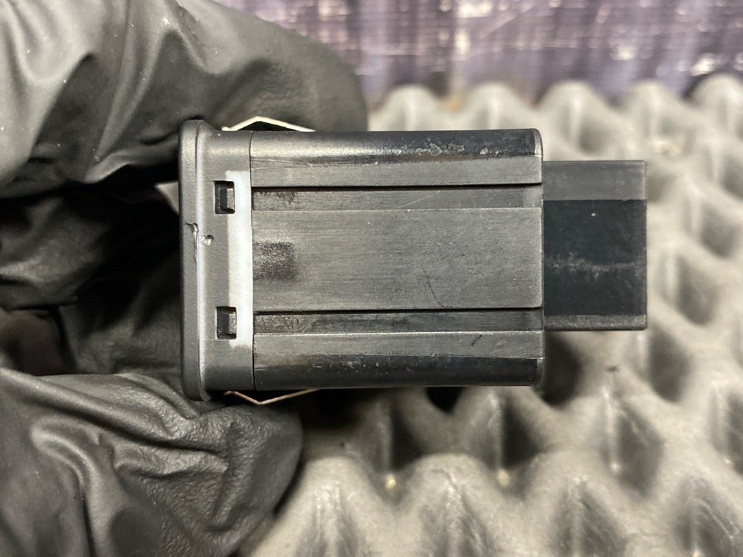 Кнопка яркости подсветки, 520 рублей, Красноярск