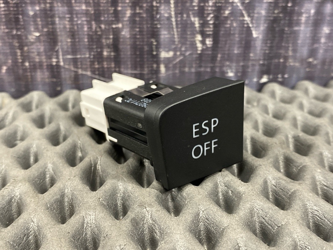 Кнопка ESP, 970 рублей, Красноярск