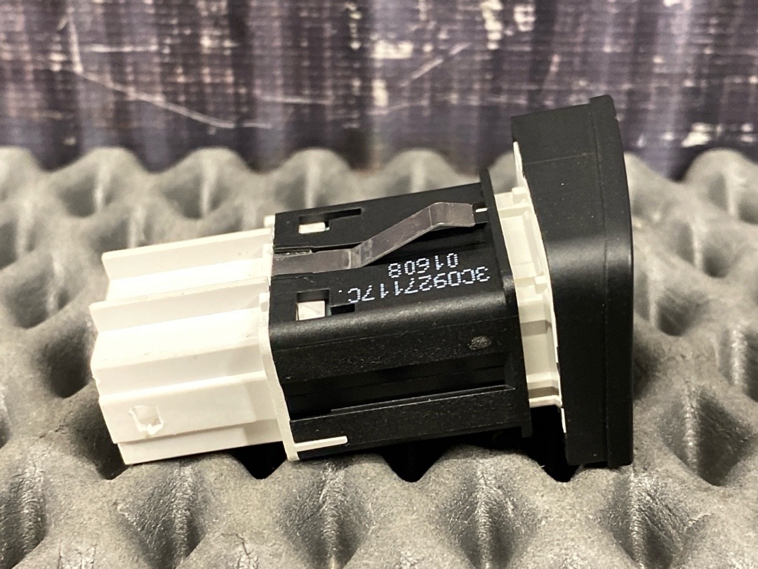 Кнопка ESP, 970 рублей, Красноярск