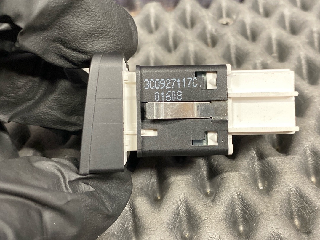 Кнопка ESP, 970 рублей, Красноярск