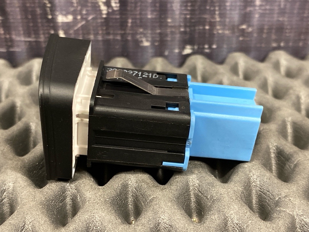 Кнопка салона, 620 рублей, Красноярск