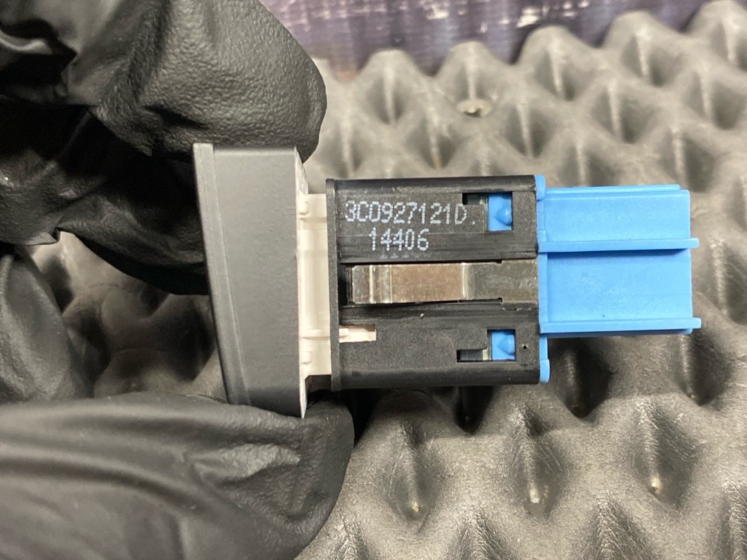 Кнопка салона, 620 рублей, Красноярск