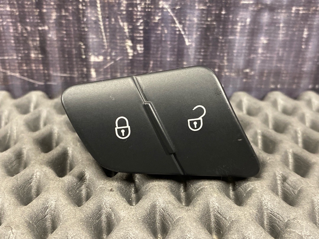 Кнопка центрального замка, 540 рублей, Красноярск