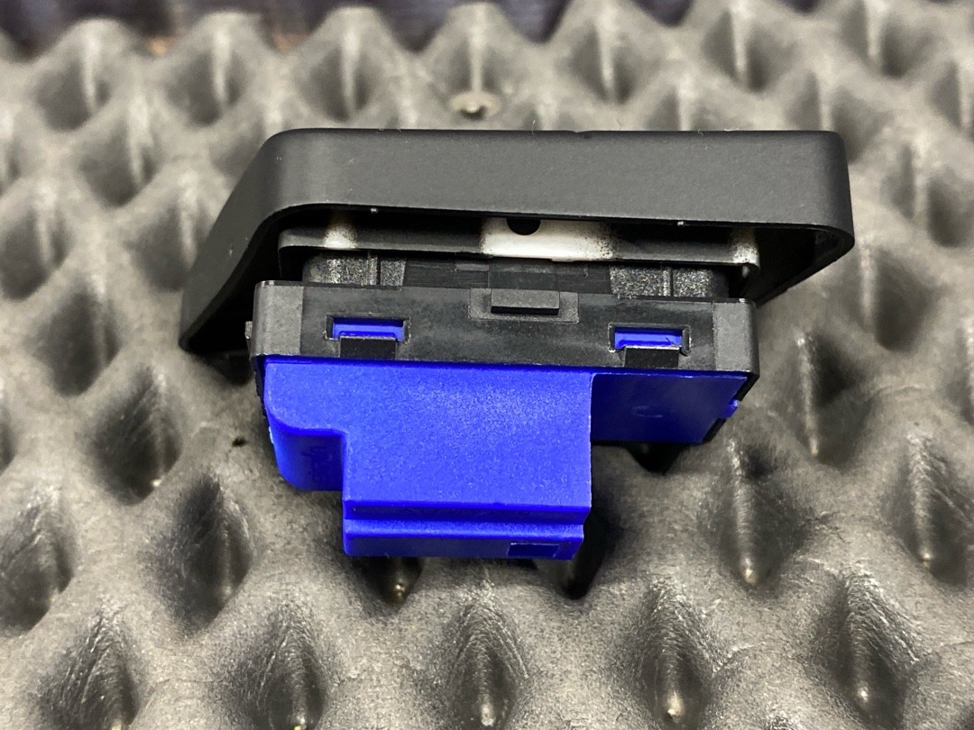 Кнопка центрального замка, 540 рублей, Красноярск