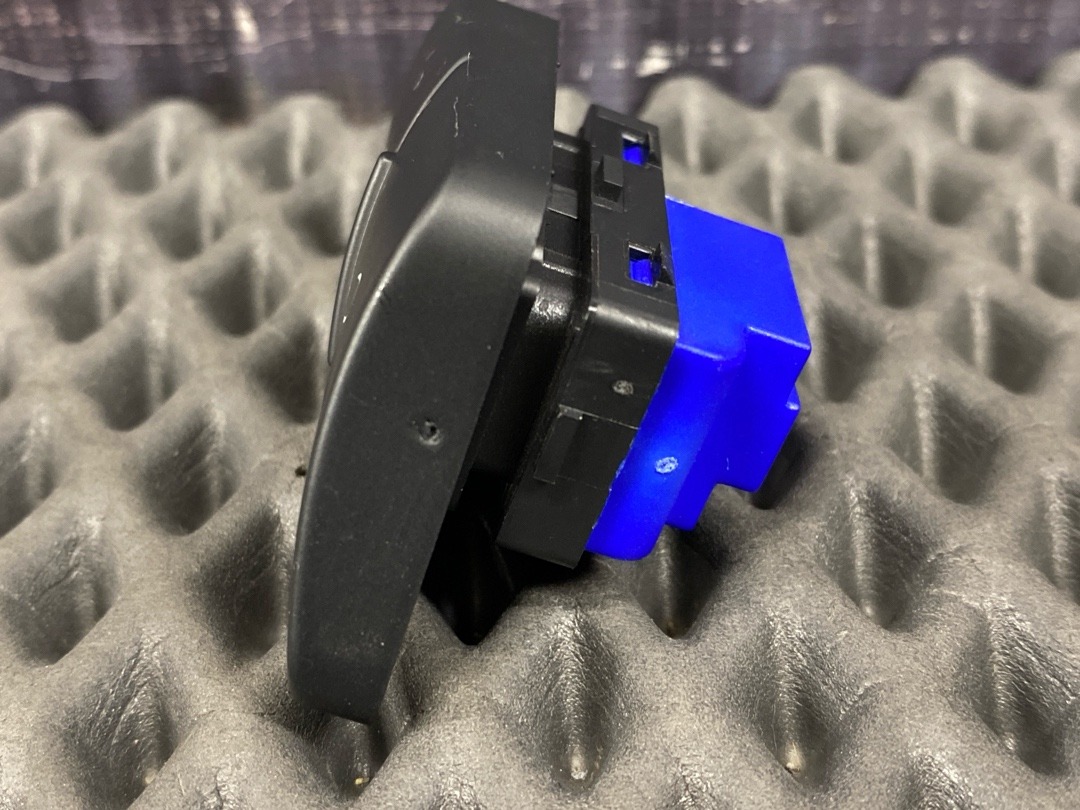 Кнопка центрального замка, 540 рублей, Красноярск