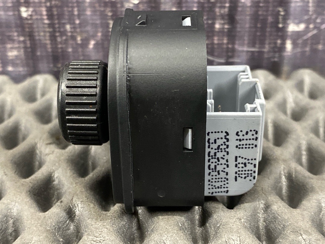 Кнопка регулировки зеркал, 1420 рублей, Красноярск