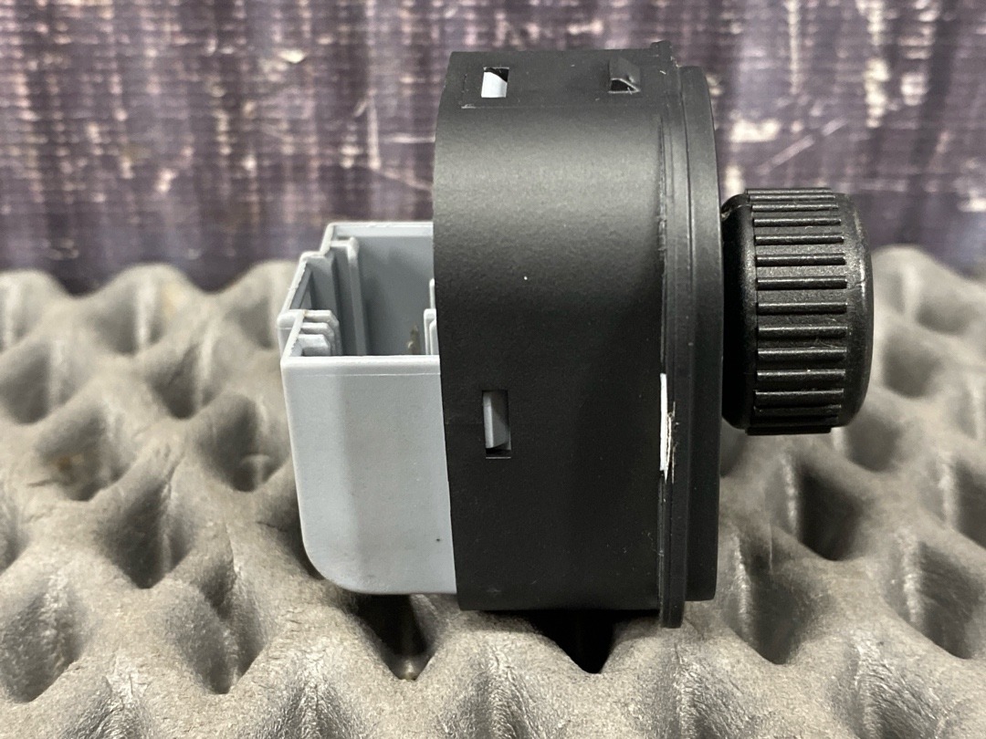 Кнопка регулировки зеркал, 1420 рублей, Красноярск