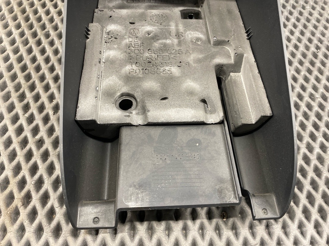 Кожух рулевой колонки, 1420 рублей, Красноярск