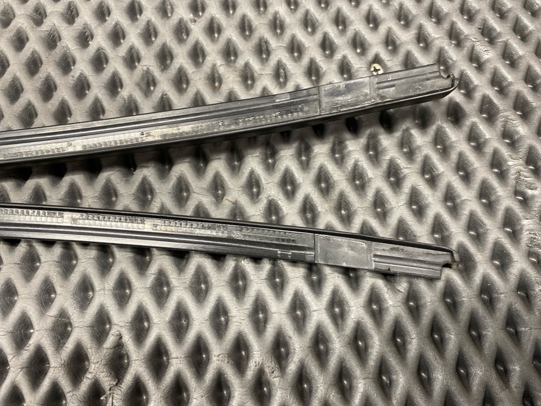 Молдинг лобового стекла, 1510 рублей, Красноярск