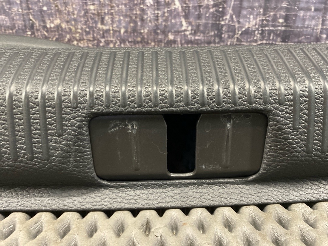 Пластик багажника, 1980 рублей, Красноярск