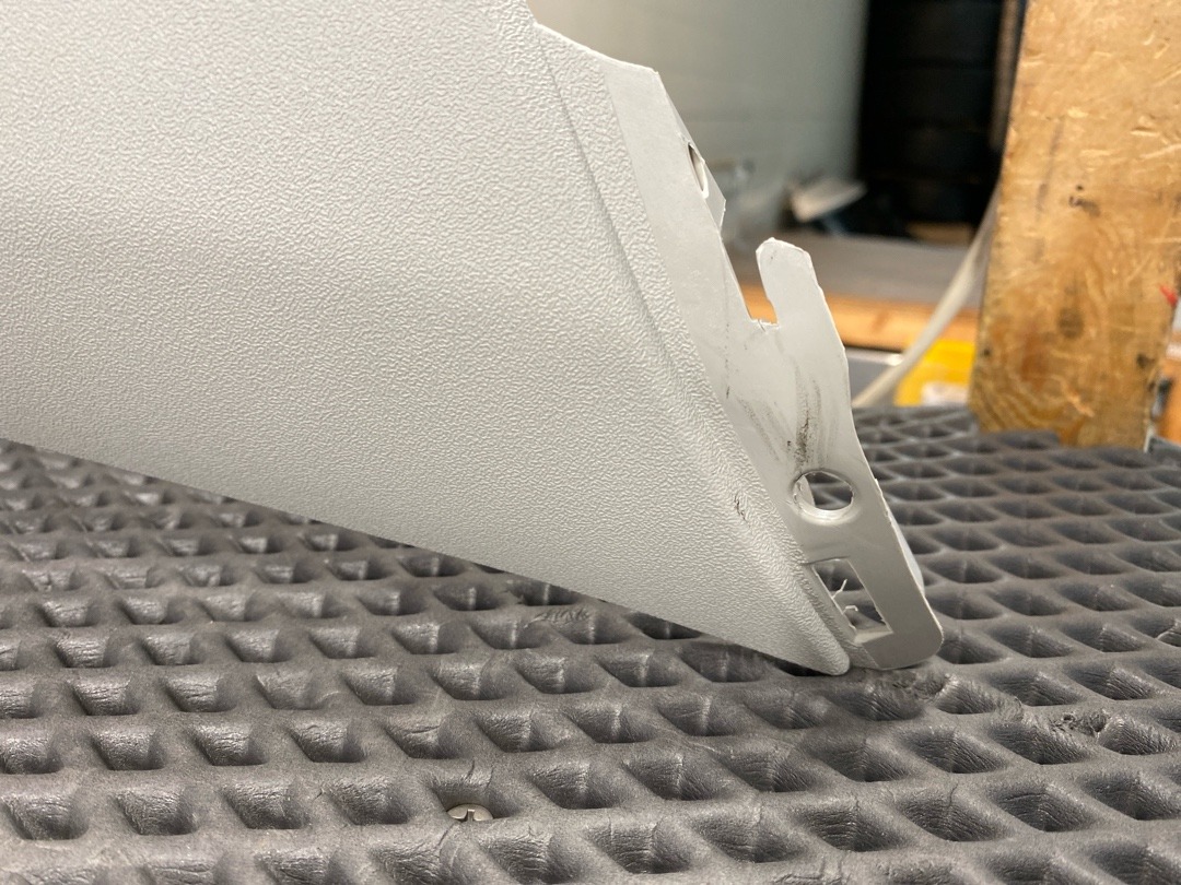 Обшивка крышки багажника, 670 рублей, Красноярск