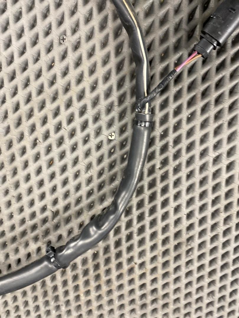 Клемма с проводом, 1250 рублей, Красноярск