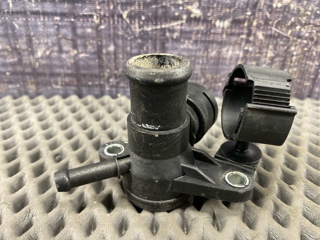 Фланец системы охлаждения, 1360 рублей, Красноярск