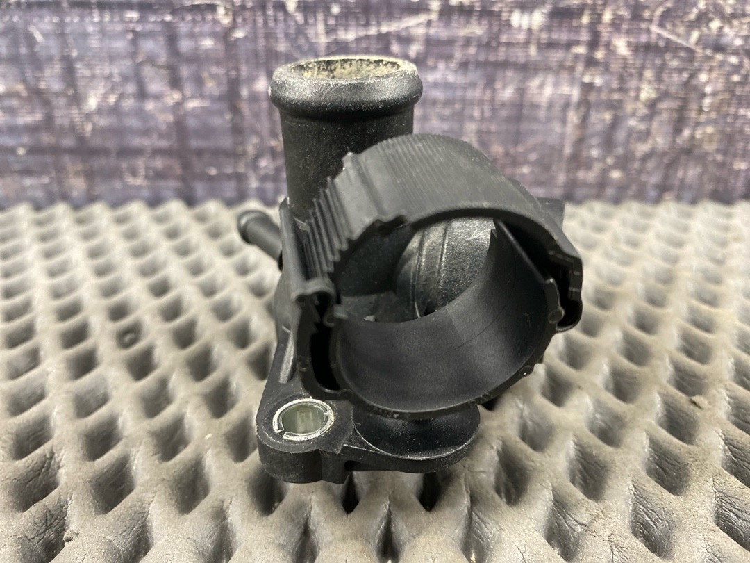 Фланец системы охлаждения, 1360 рублей, Красноярск