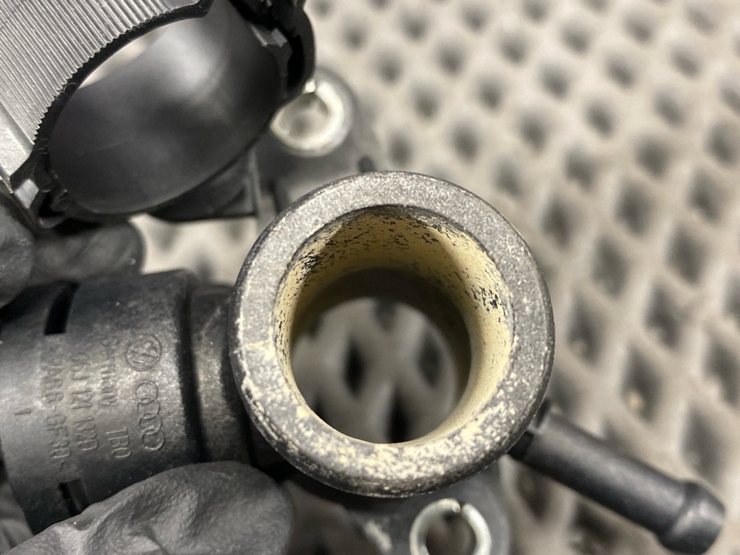 Фланец системы охлаждения, 1360 рублей, Красноярск