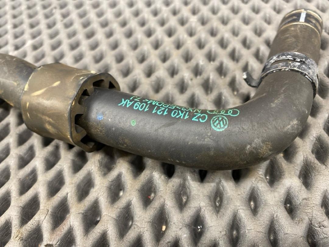 Шланг системы охлаждения, 840 рублей, Красноярск