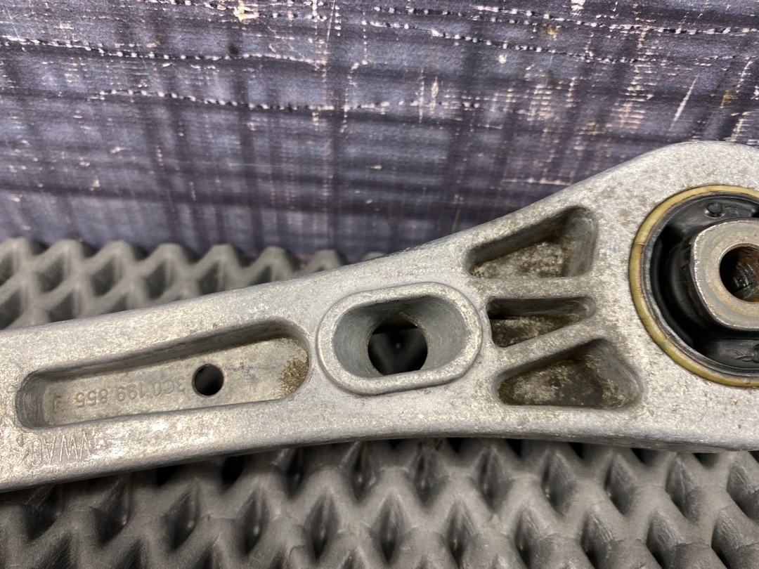 Опора двигателя, 970 рублей, Красноярск