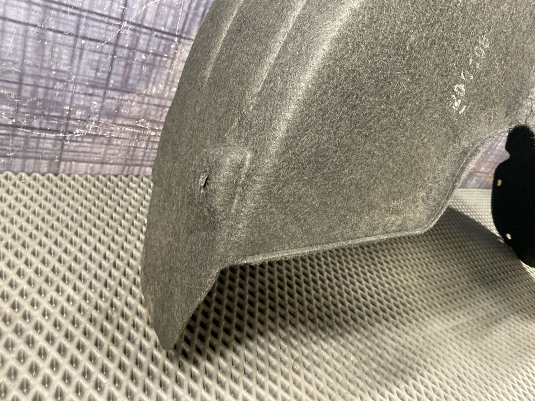 Подкрылок, 3160 рублей, Красноярск