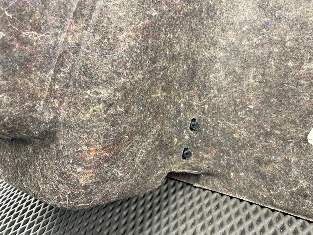 Обшивка багажника, 1920 рублей, Красноярск