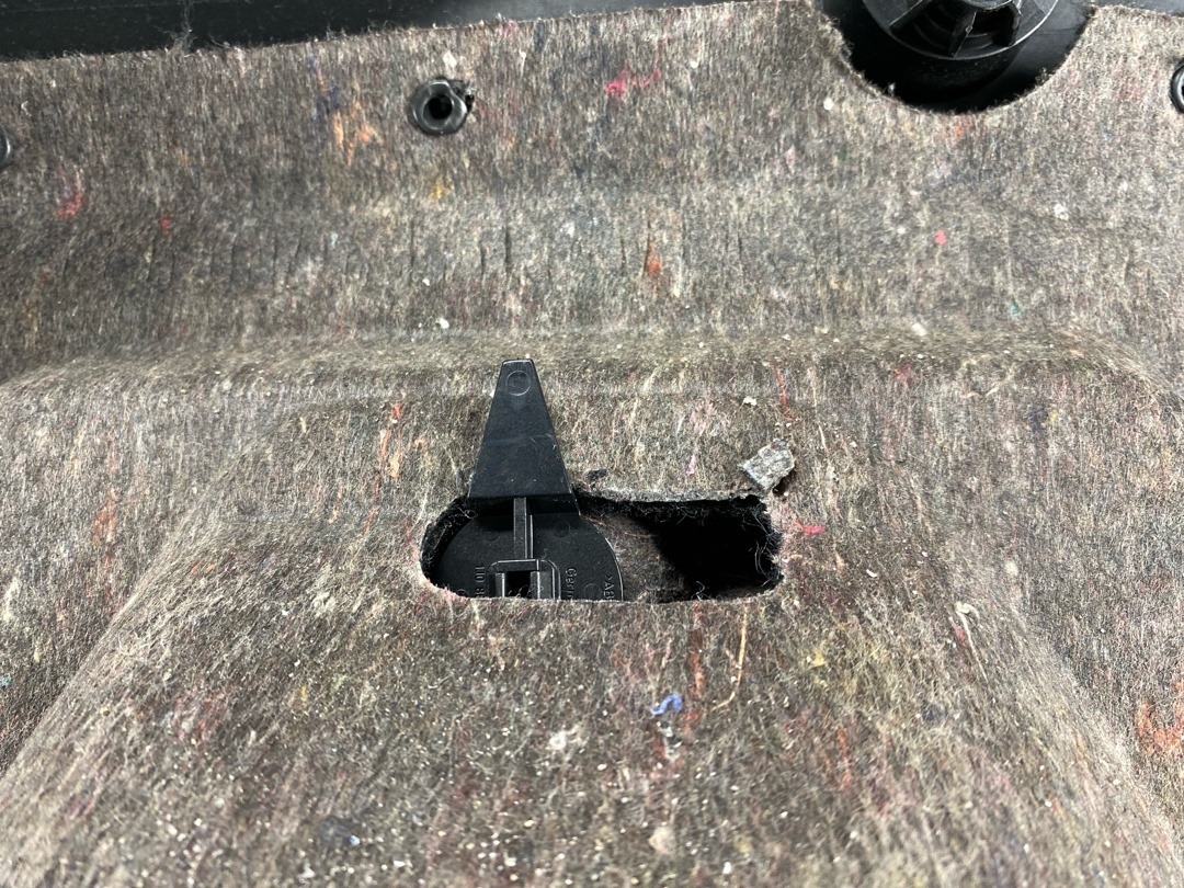 Обшивка багажника, 1920 рублей, Красноярск