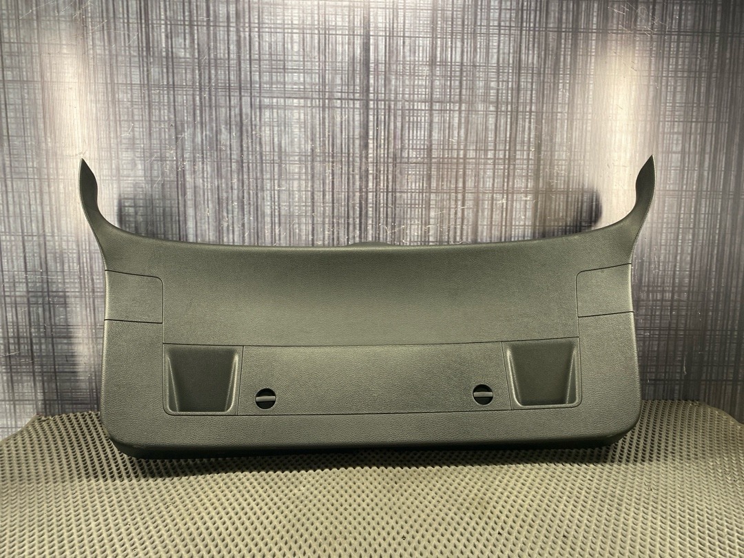 Обшивка крышки багажника, 1880 рублей, Красноярск