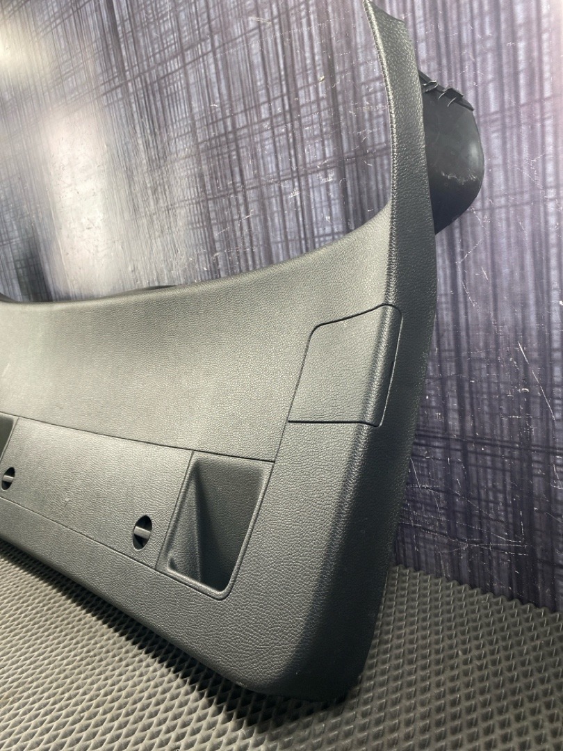 Обшивка крышки багажника, 1880 рублей, Красноярск