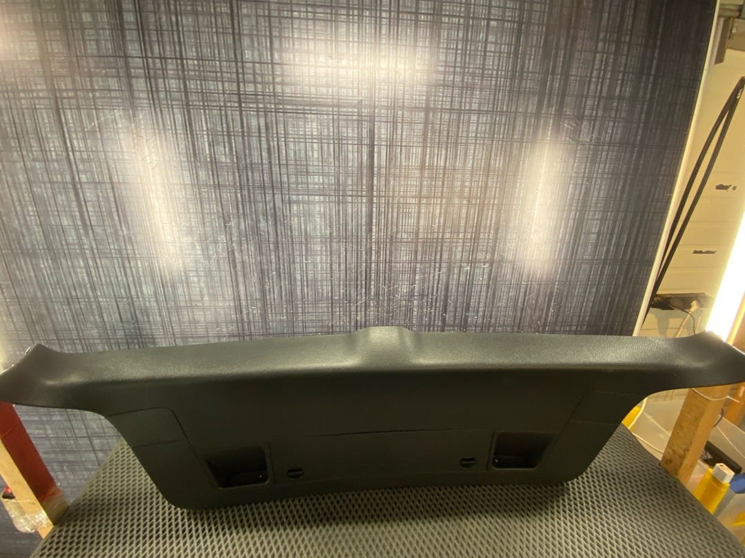 Обшивка крышки багажника, 1880 рублей, Красноярск